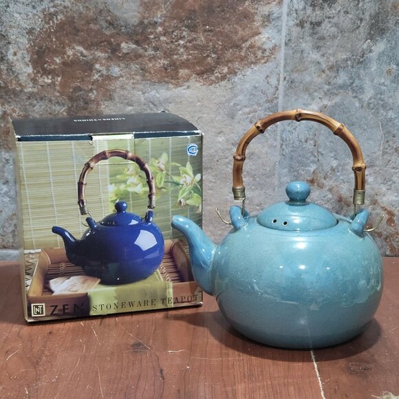 Linens and Things Zen Stoneware Teapot Green Bamboo Handle 6 Cups Capacity - Picture 1 of 16